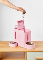 LUUKS UP 2-In-1 GRAVITY Food Feeder And Water Dispenser - Pink - Imagen 5